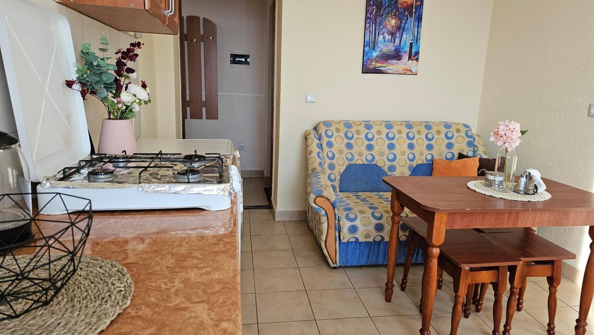 Best Two Room Apartment Mukacheve Bagian luar foto