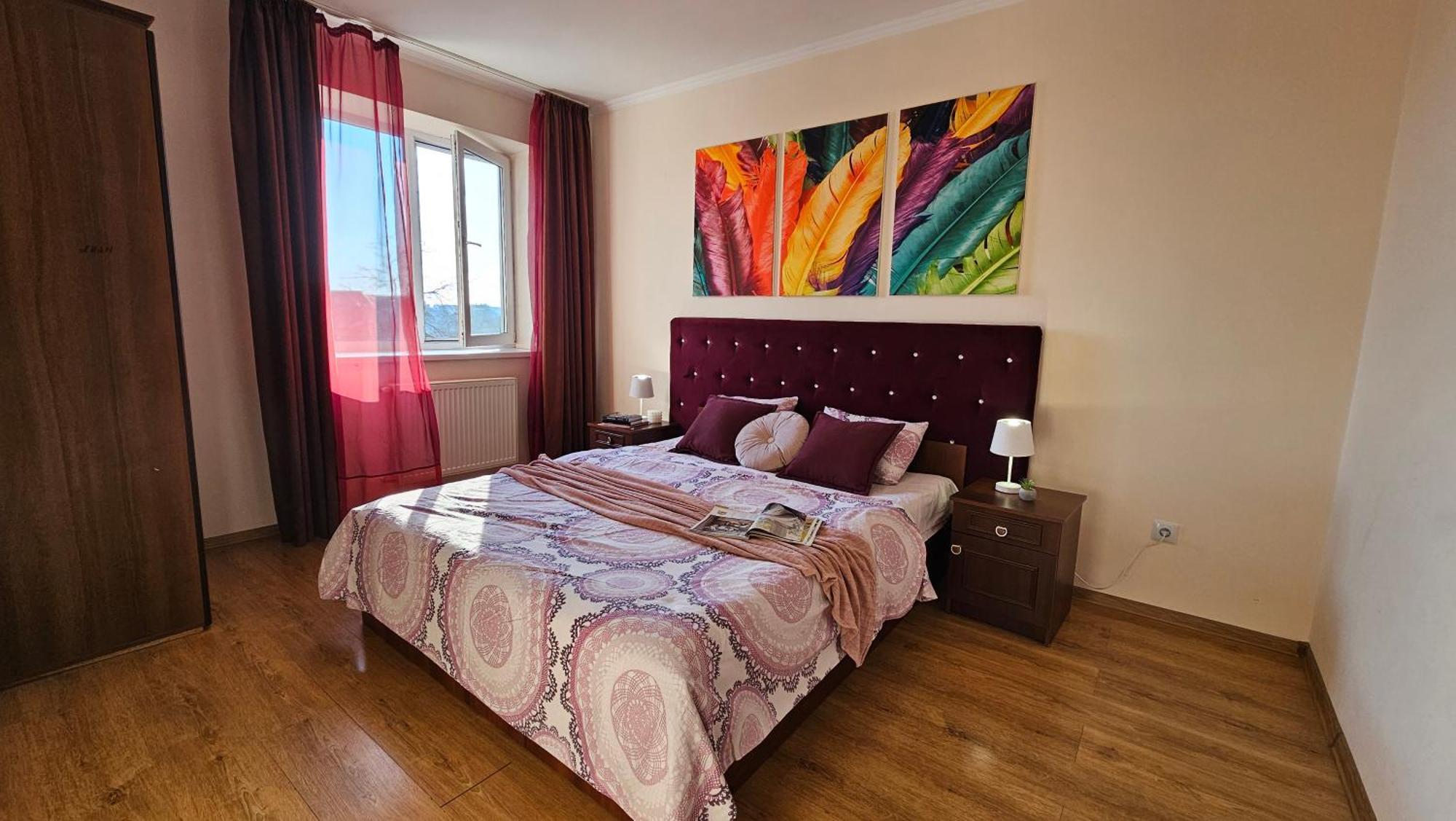 Best Two Room Apartment Mukacheve Bagian luar foto