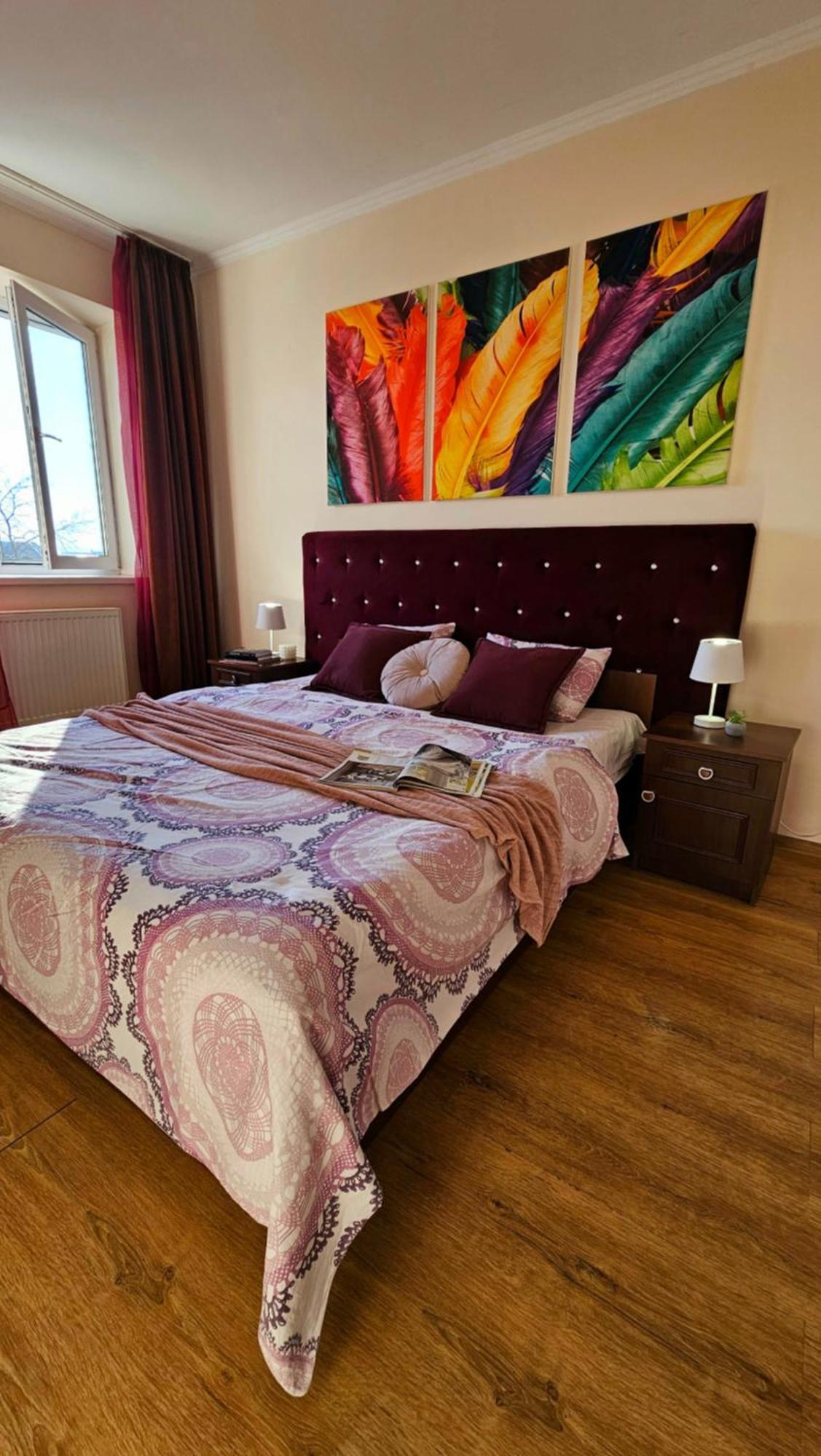 Best Two Room Apartment Mukacheve Bagian luar foto