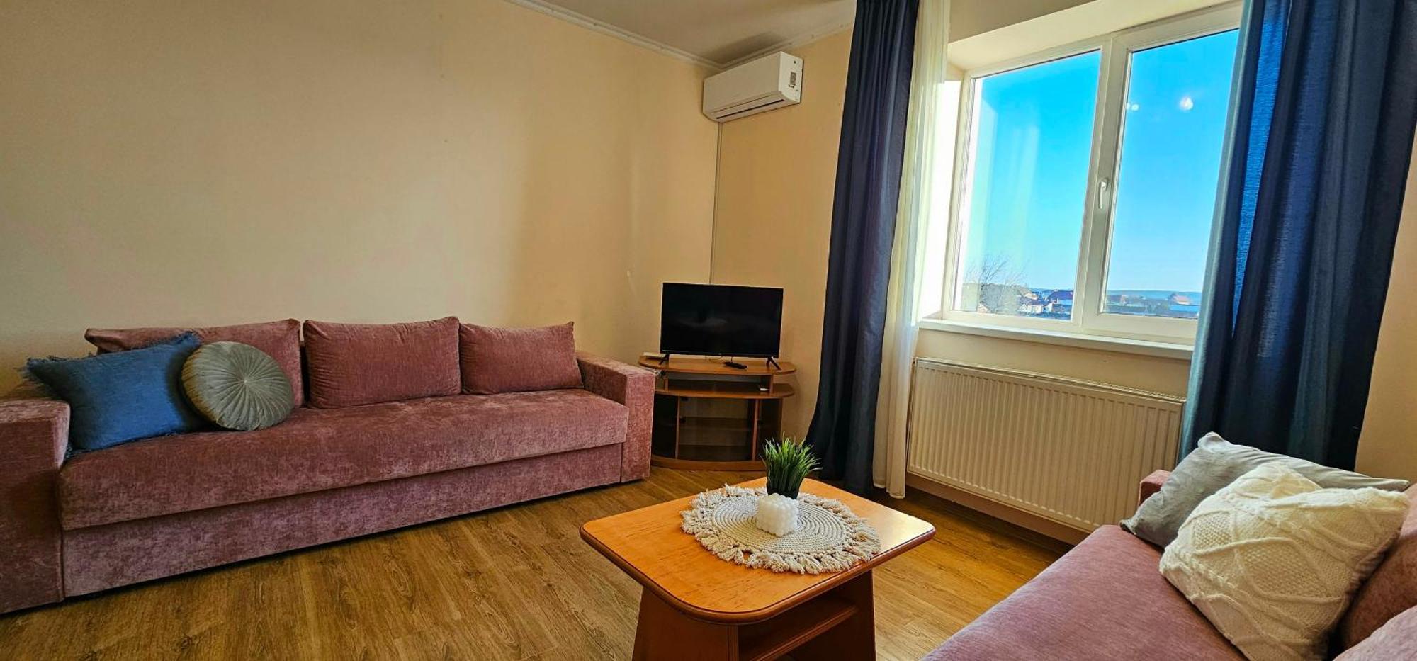 Best Two Room Apartment Mukacheve Bagian luar foto
