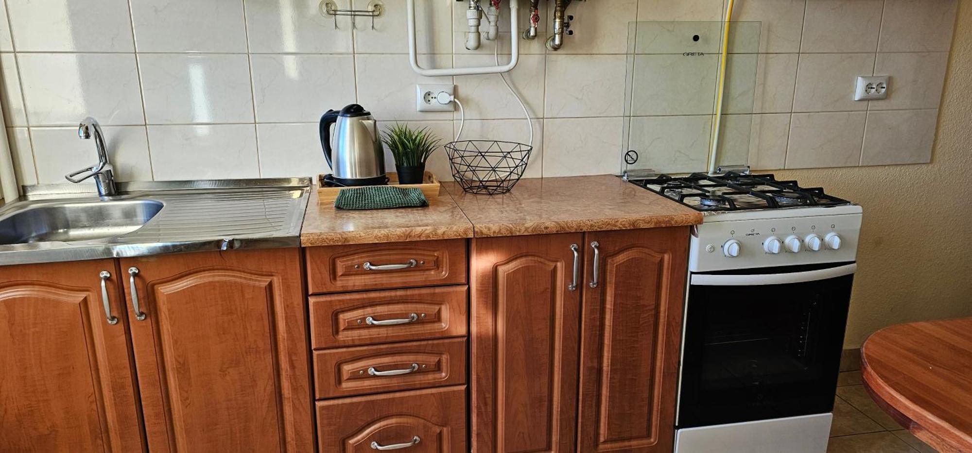 Best Two Room Apartment Mukacheve Bagian luar foto